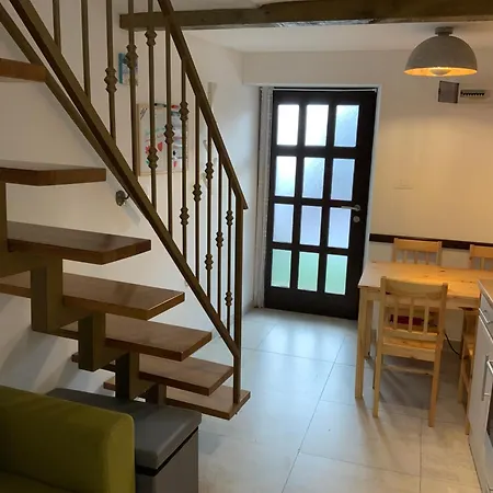 Apartment 3-floors House Ksenija, Old-town