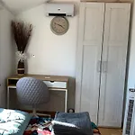 3-floors House Ksenija, Old-town Appartement Medulin