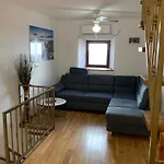 3-floors House Ksenija, Old-town Appartement