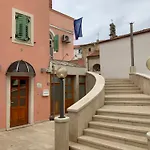 3-floors House Ksenija, Old-town *