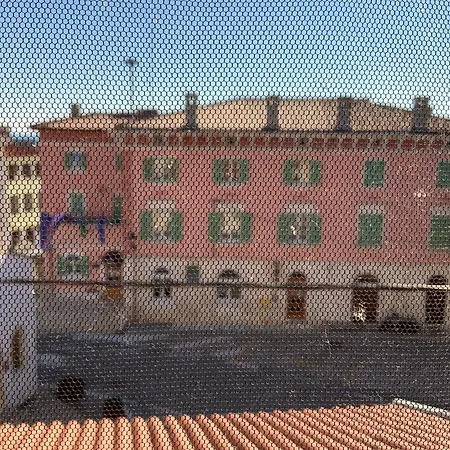 3-floors House Ksenija, Old-town Appartement Medulin